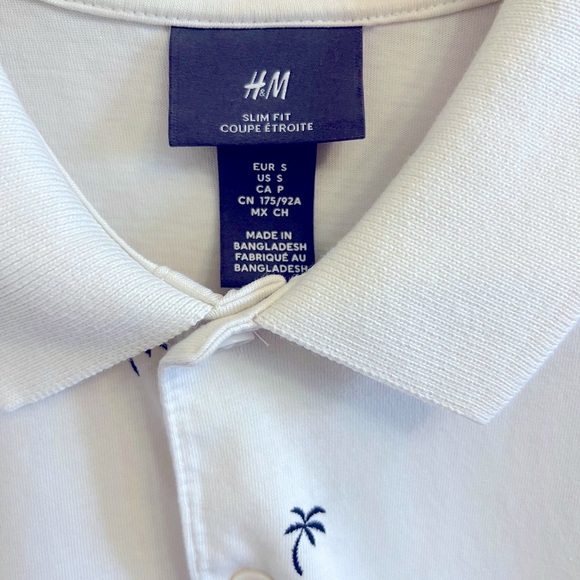 Semi New 🤍 H&M White and Black Polo Shirt with Geometric Pattern - Picture 6 of 8